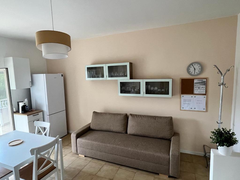 Relaxing Apartments Giardini Naxos Exterior photo