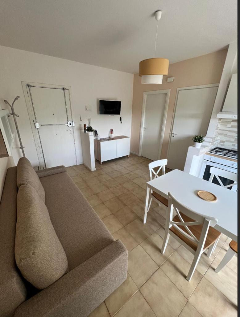 Relaxing Apartments Giardini Naxos Exterior photo