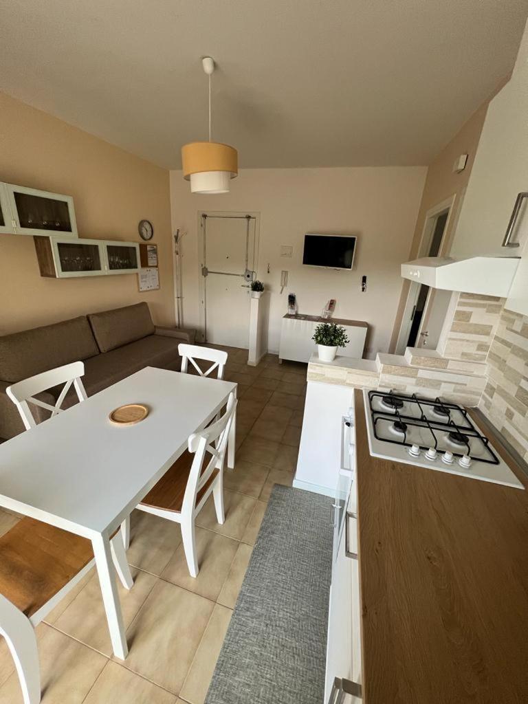 Relaxing Apartments Giardini Naxos Exterior photo